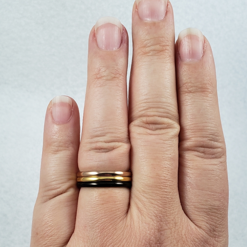 2mm Black Titanium Band - Picture 8 of 8